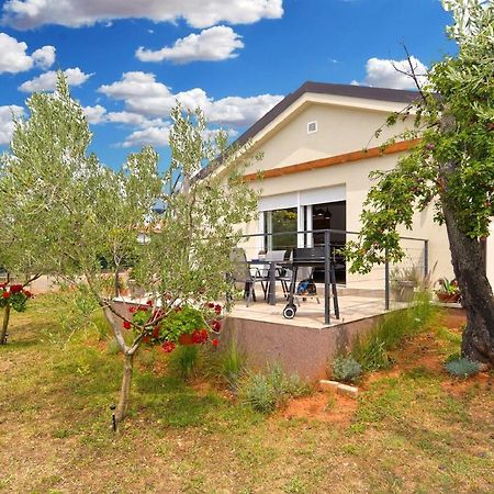 Ferienhaus Fuer 4 Personen Ca 74 Qm In Medulin, Istrien Suedkueste Von Istrien Exteriér fotografie